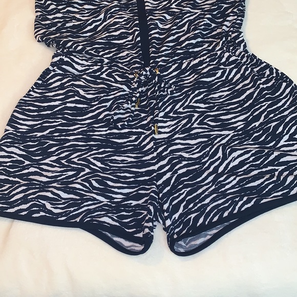 Michael Kors Navy/white zebra print Romper. - Picture 7 of 7